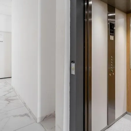 Estudio Moderno Con Piscina A 380 M De La Playa Torrevieja